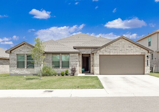Primary Photo - Gorgeous 4/2 in Cooper ISD