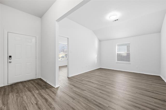 Building Photo - 518 Niagara Falls Dr