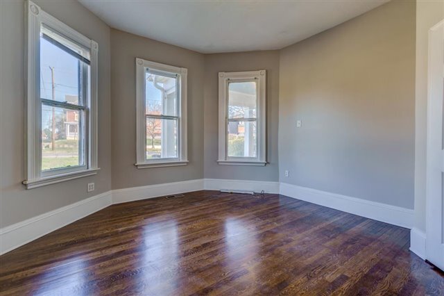 Building Photo - 1630 Patterson Ave SW