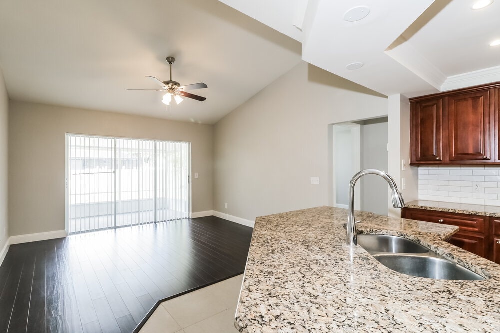 Building Photo - 24740 Silversmith Dr