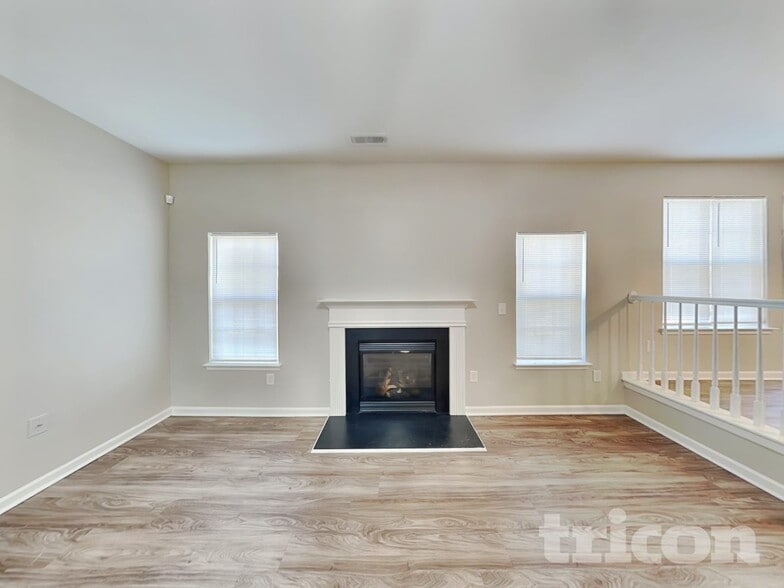 Building Photo - 303 Glennallen Rd