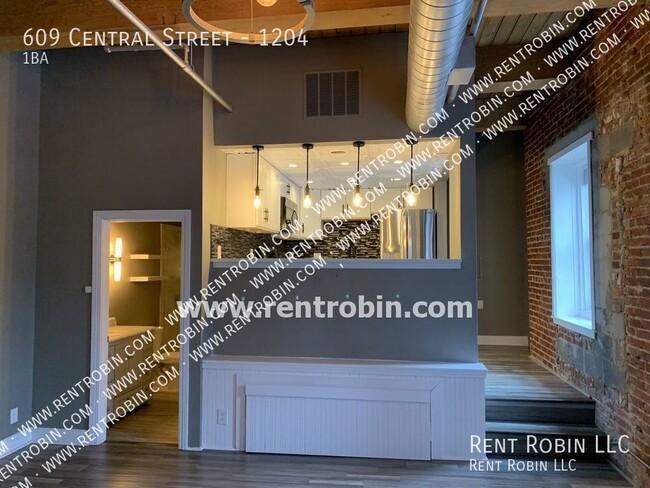 Building Photo - 609 Central St