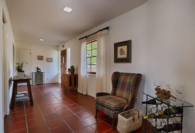 Building Photo - Beautiful home in Santa Barbara with amazing views!!