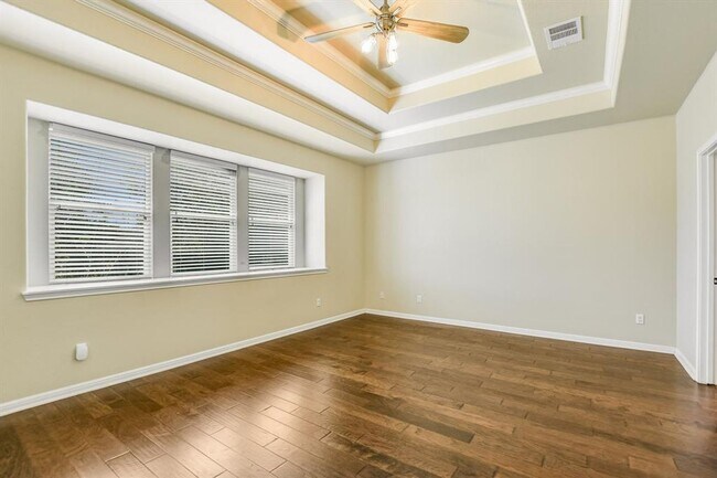 Building Photo - Leander - 4 bedroom, 3.5 bath home with a pool - Highlands at Crystal Falls