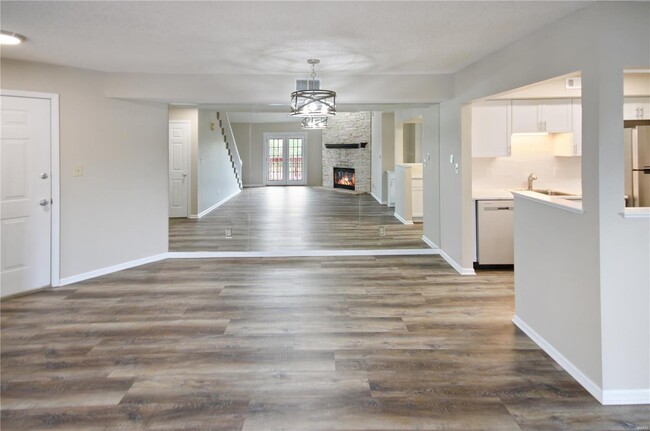 Building Photo - 432 Shirley Ridge Dr