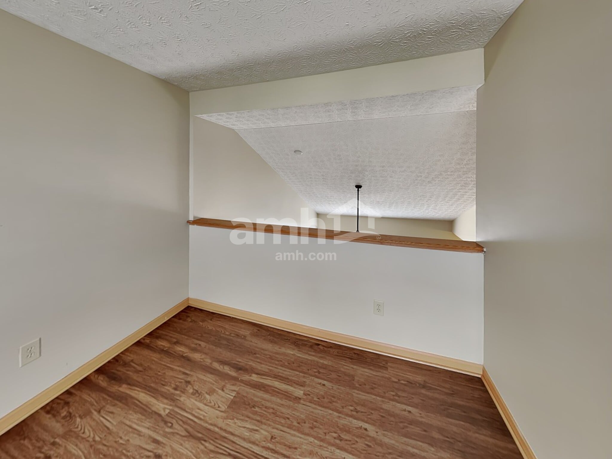 Building Photo - 2236 Dates St