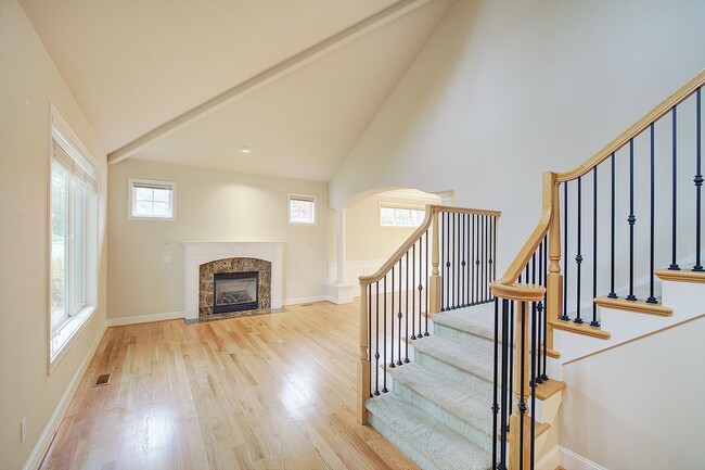 Building Photo - 4bd/2.5ba Lynnwood House