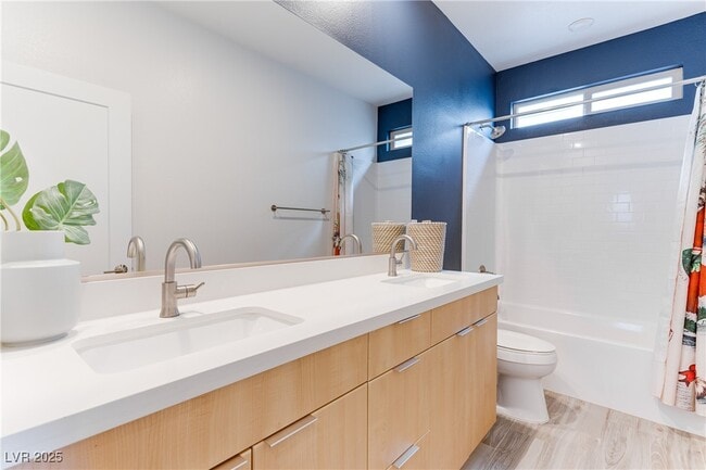 Building Photo - 214 Abbey Hill St