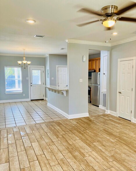 Building Photo - 1338 Tropical Cv
