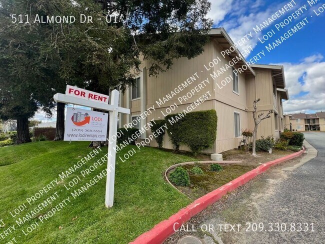 Building Photo - 511 Almond Dr