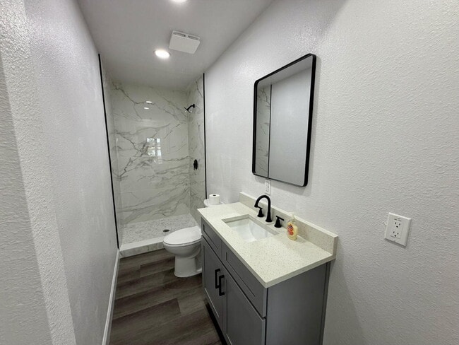 Building Photo - Peaceful Elevated Villa Near the Lake – Fully Renovated | $2,200/month