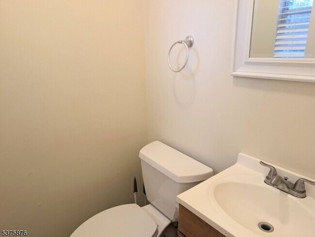 Building Photo - 1503 Cobblestone Ct