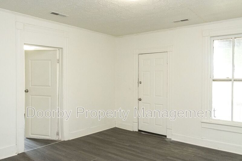 Building Photo - 4902 13th Ave