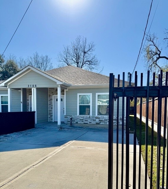 Building Photo - 3106 King St