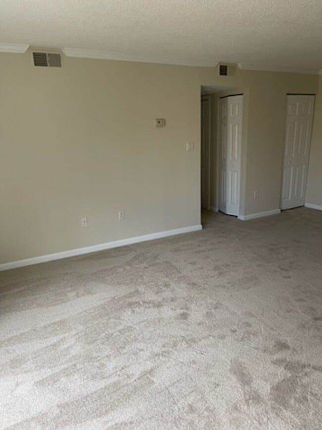 Building Photo - 15622 Weathervane Trl