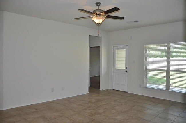 Building Photo - 3335 Jane Wy