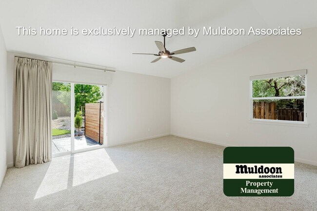 Building Photo - Completely remodeled ranch in the heart of Rockrimmon