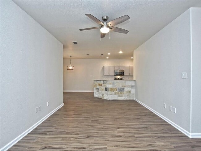 Building Photo - 21511 Pershing Ave