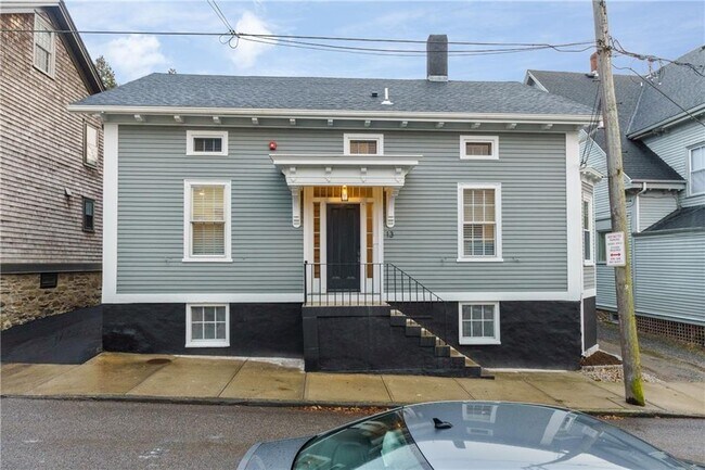 Primary Photo - 13 Sherman St