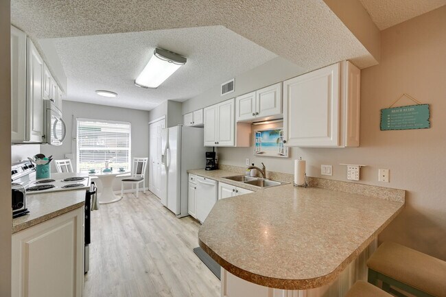 Building Photo - 3930 Leeward Passage Ct