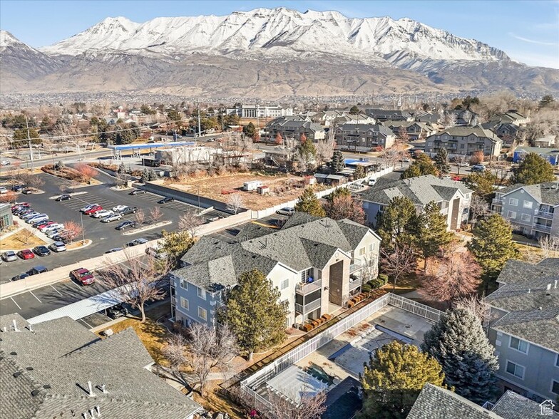 Building Photo - 1501 N 1285 W