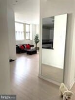 Building Photo - 1600 Arch St