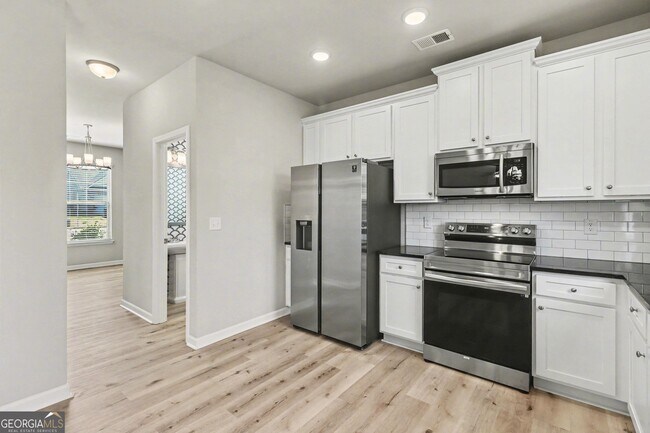 Building Photo - 100 McGinnis Cir