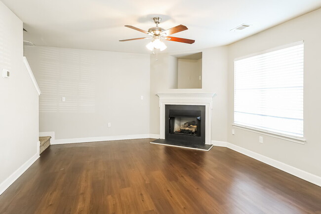 Building Photo - 5028 Magnasco Ln