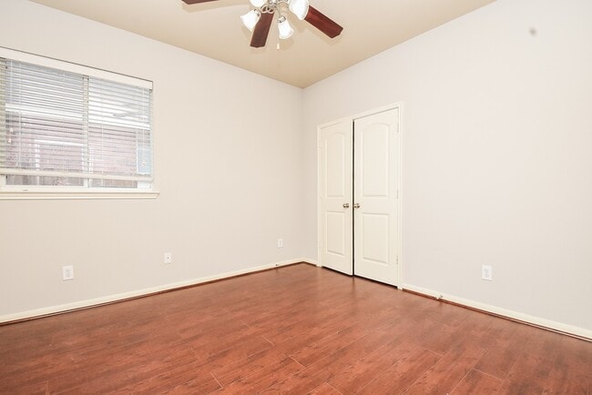 Building Photo - 6014 Starbrook Creek Dr