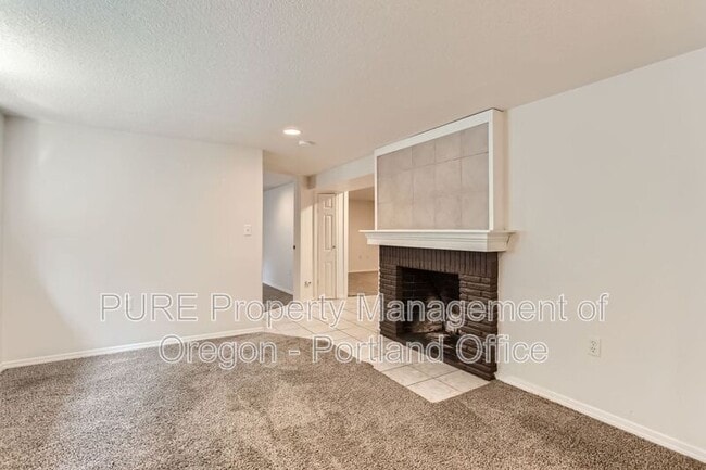 Building Photo - 3740 SE 134th Ave