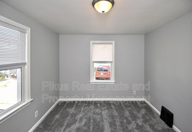 Building Photo - 2421 Nicholas Pl NW