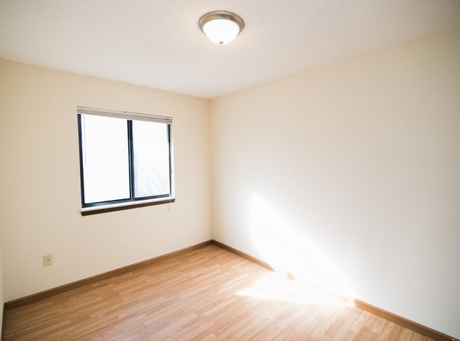 Building Photo - 3221 Cassidy Rd