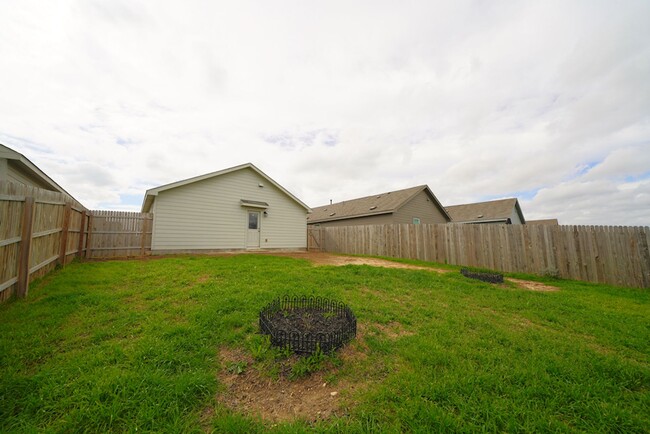 Building Photo - Great 3/2 Located in Rosillo Ranch Now Ava...