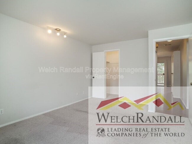 Building Photo - 5511 S Willow Ln