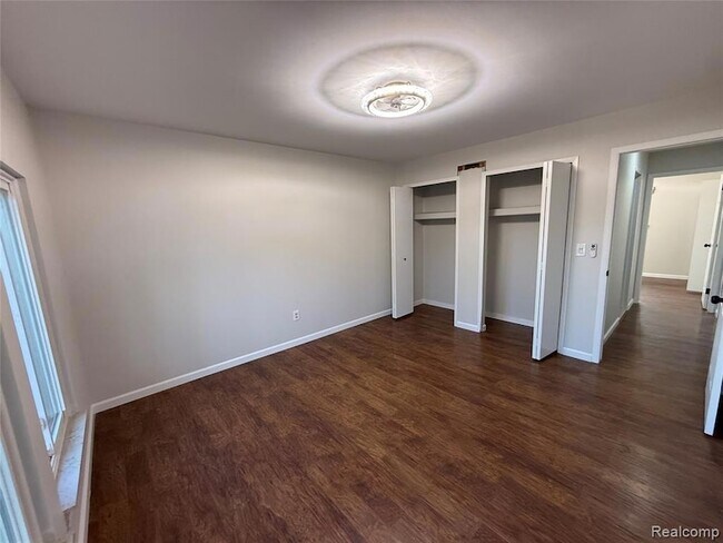 Building Photo - 2308 Kipling Dr