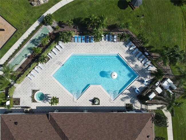 Building Photo - 2641 Old Kent Cir