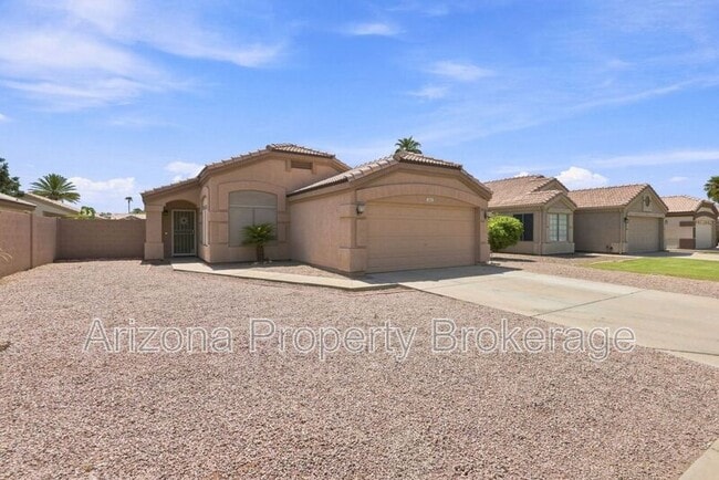 Building Photo - 1885 E Palomino Dr