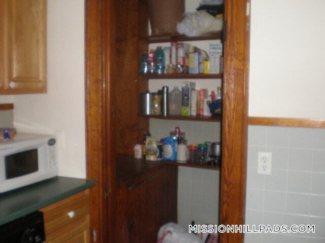 Building Photo - 174 St Alphonsus St