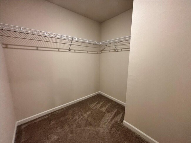 Building Photo - 160 Innis Brk Cir SW
