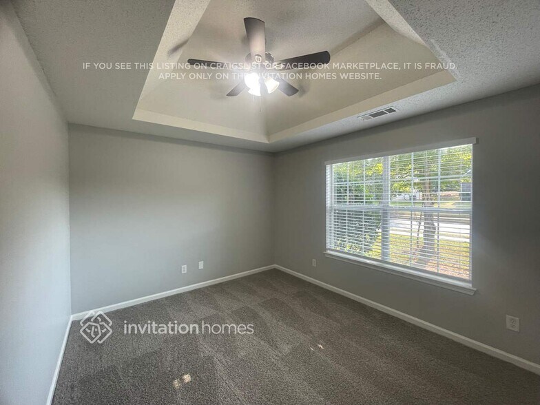 Building Photo - 52 Baywood Dr