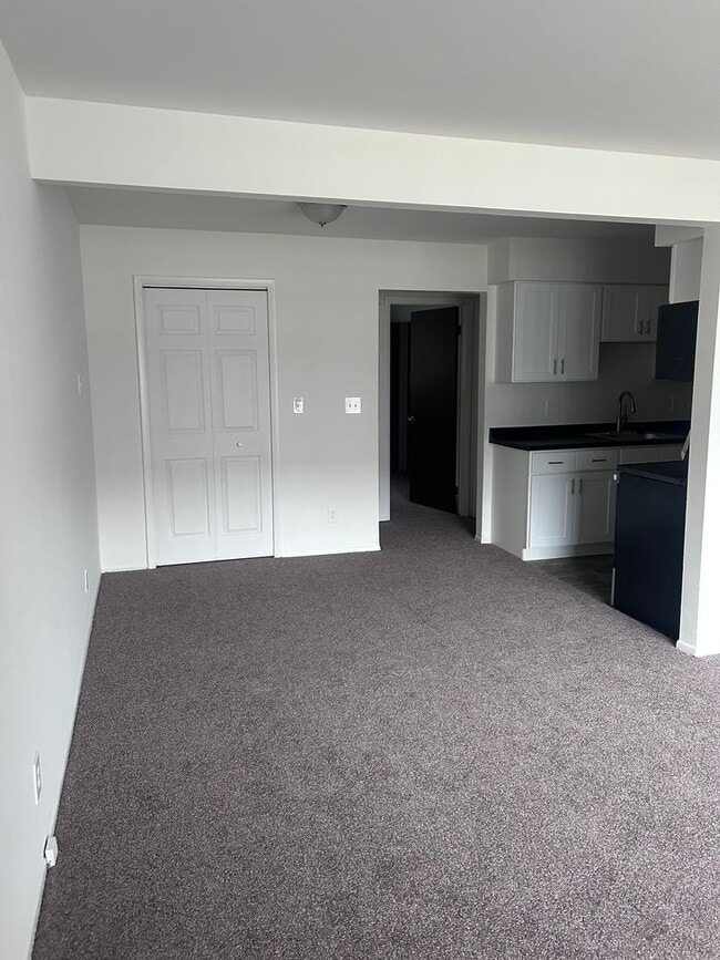Interior Photo - One Bedroom Apartment in Clawson