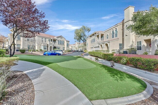 Building Photo - 10550 W Alexander Rd