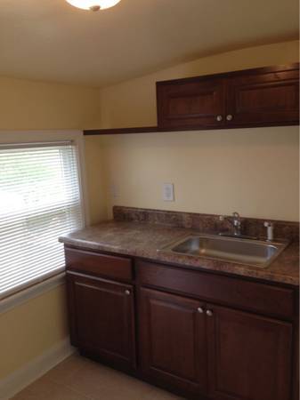 Building Photo - 9562 19th Bay St