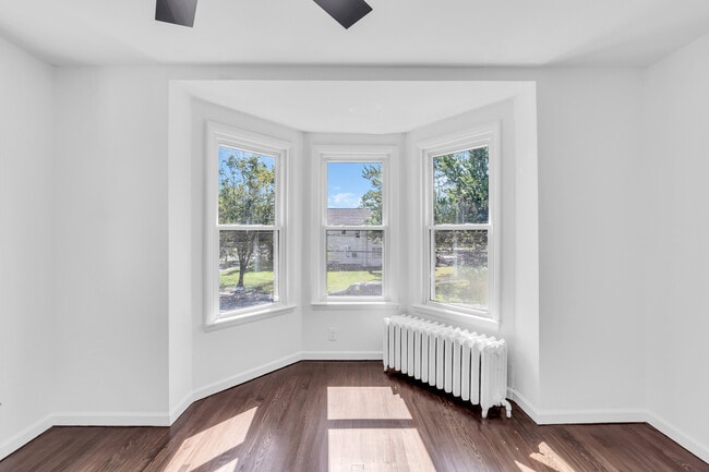 Building Photo - 298 Liberty St