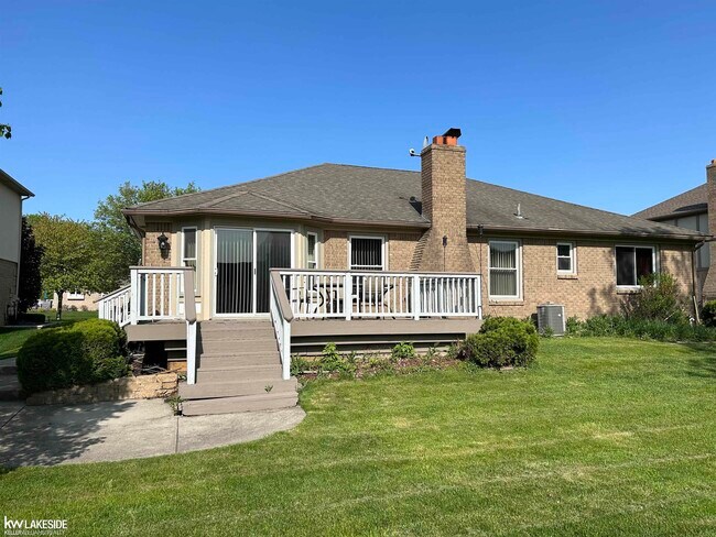 Building Photo - 52156 Antler Dr
