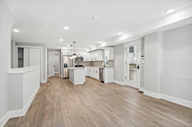 Primary Photo - 1511 N 17th St