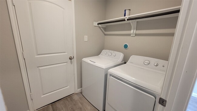 Building Photo - 15027 Sorrento Bay Ct