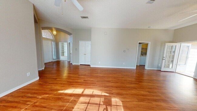 Building Photo - 7812 Silver Sage Dr