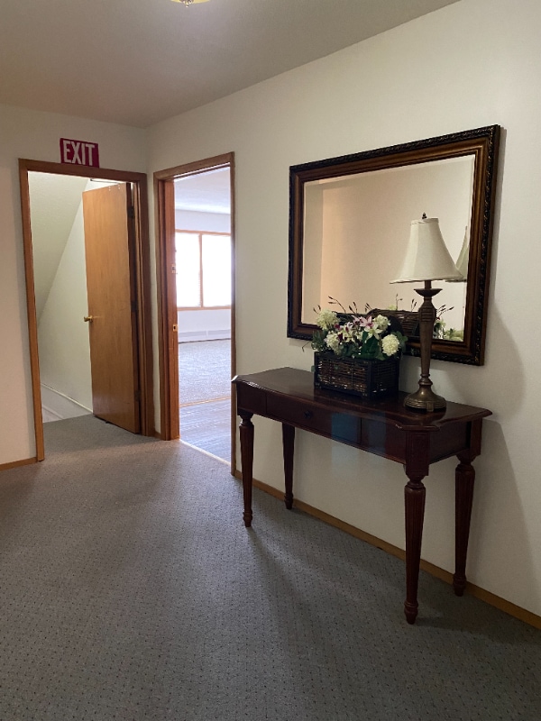 Building Photo - 401 SW elm St