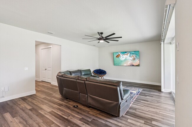 Building Photo - 4103 Meandering Bay Dr